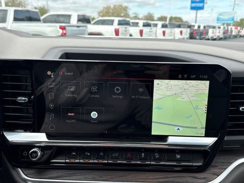 New 2026 GMC Sierra 1500 SLT image 24