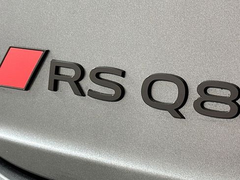 New 2026 Audi RS Q8 performance image 10
