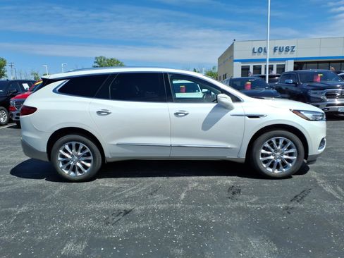 Used 2021 Buick Enclave Essence AWD/4WD image 28