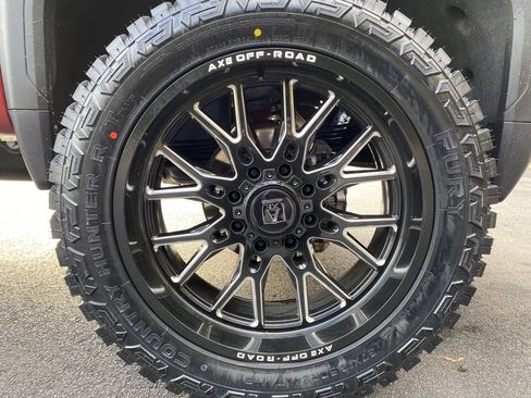 Used 2024 GMC Sierra 2500 Denali w/ Denali Reserve Package image 46