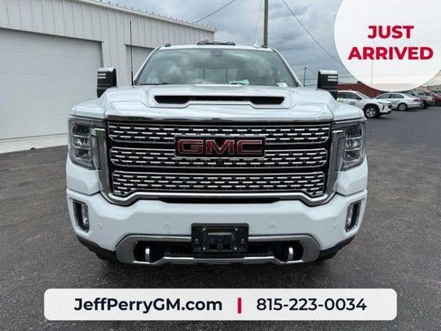 Used 2021 GMC Sierra 2500 Denali w/ Denali Ultimate Package AWD/4WD image 3