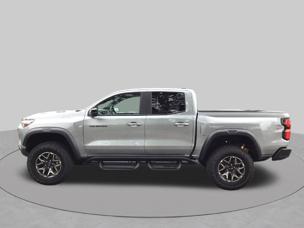 New 2026 Chevrolet Colorado ZR2 w/ Technology Package AWD/4WD image 12