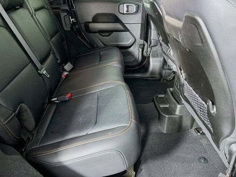 Used 2024 Jeep Wrangler Sahara image 22