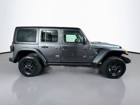 Used 2024 Jeep Wrangler Unlimited Rubicon 4xe w/ Technology Group AWD/4WD image 5