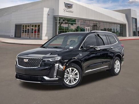 New 2025 Cadillac XT6 Luxury image 1