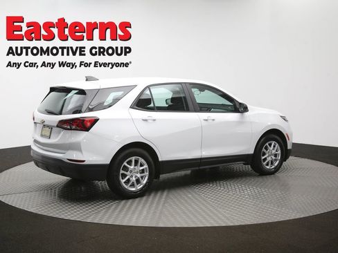 Used 2022 Chevrolet Equinox LS FWD image 40