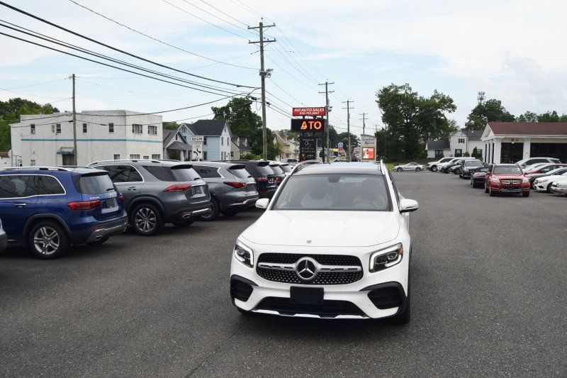 Used 2022 Mercedes-Benz GLB 250 4MATIC image 31