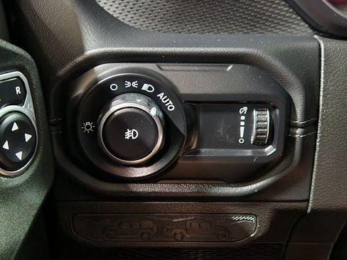 Used 2024 Jeep Wrangler Unlimited Rubicon w/ Safety Group AWD/4WD image 41