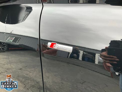 Used 2023 Audi Q4 e-tron Prestige image 78