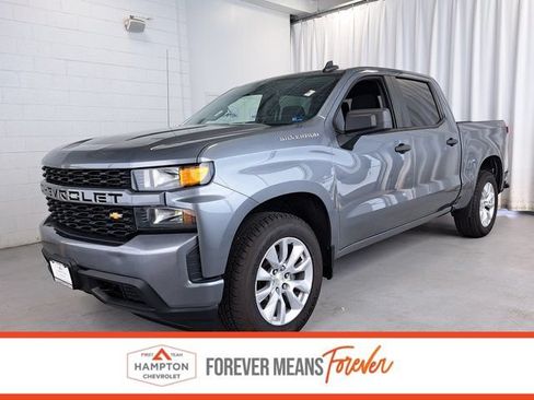 Used 2022 Chevrolet Silverado 1500 Custom AWD/4WD image 1