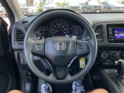 Used 2019 Honda HR-V LX image 26