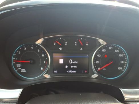 Used 2023 Chevrolet Traverse RS w/ LPO, Floor Liner Package FWD image 18