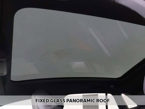 Used 2021 Volkswagen ID.4 Pro S w/ Gradient Package image 4