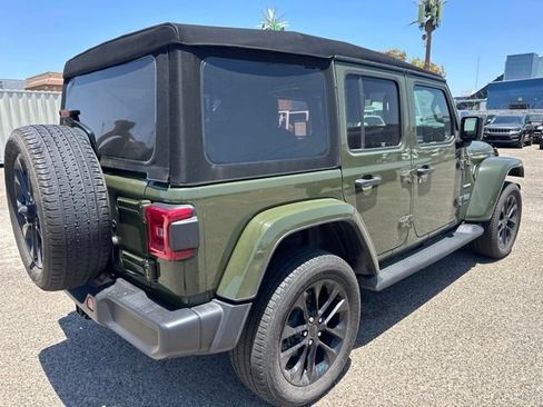 Used 2023 Jeep Wrangler Unlimited Sahara w/ Cold Weather Group AWD/4WD image 5