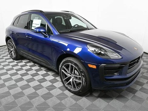 Certified 2025 Porsche Macan image 24