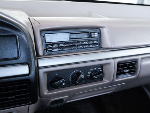 Used 1997 Ford F350 4x4 Regular Cab image 40