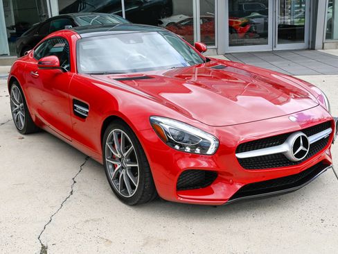 Used 2016 Mercedes-Benz AMG GT S image 3