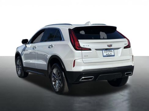 Used 2024 Cadillac XT4 Premium Luxury image 6
