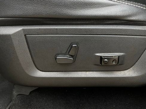 Used 2017 RAM 1500 Sport w/ Black Ram 1500 Sport Group image 12