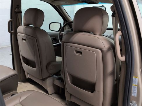 Used 2005 Buick Terraza CX image 19