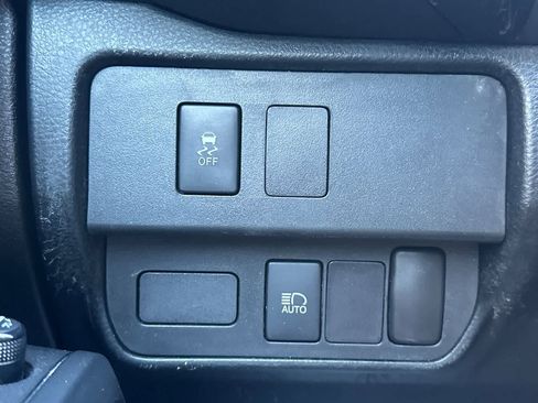 Used 2022 Toyota Tacoma SR w/ SR Convenience Package AWD/4WD image 29