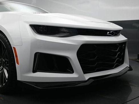 Used 2022 Chevrolet Camaro ZL1 RWD image 34