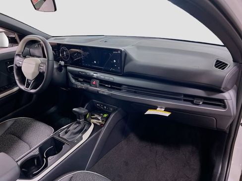 New 2025 Kia K4 GT-Line image 29