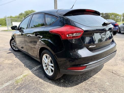 Used 2017 Ford Focus SE FWD image 5