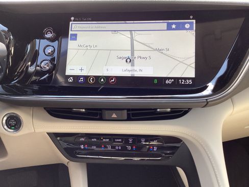 Used 2023 Buick Envision Avenir image 21