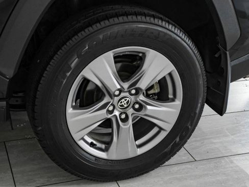 Used 2022 Toyota RAV4 XLE image 49