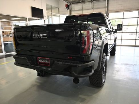 New 2026 GMC Sierra 2500 AT4X w/ LPO, Black Badging Package AWD/4WD image 13
