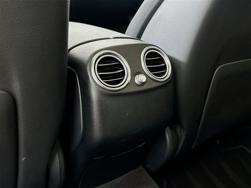 Used 2016 Mercedes-Benz GLC 300 image 29