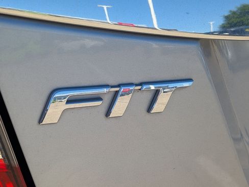 Used 2018 Honda Fit EX image 8