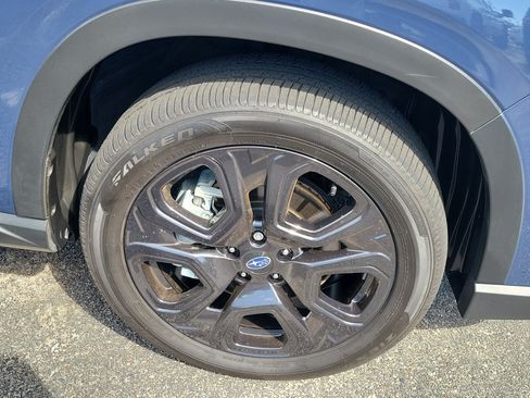 Certified 2025 Subaru Ascent Bronze Edition AWD/4WD image 8