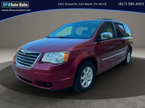 Used 2010 Chrysler Town & Country Touring Plus w/ Safetytec Group FWD image 1