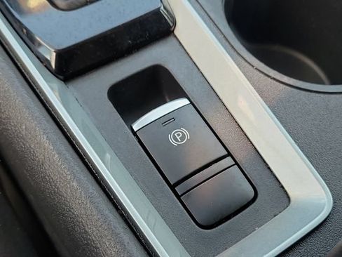 Used 2025 Nissan Altima 2.5 SV AWD/4WD image 36