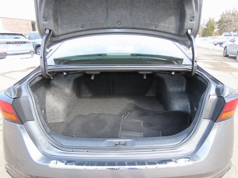 Used 2023 Nissan Altima 2.5 SV image 11