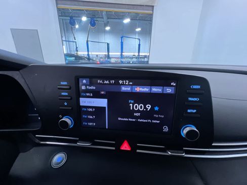 Used 2023 Hyundai Elantra SEL FWD image 26
