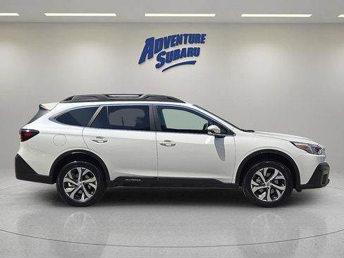 Used 2022 Subaru Outback Limited AWD/4WD image 7