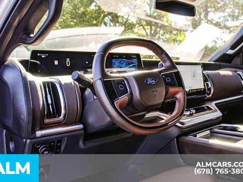 Used 2025 Ford Expedition Max King Ranch AWD/4WD image 25