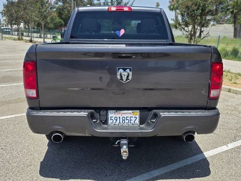 Used 2017 RAM 1500 Express RWD image 34