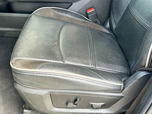 Used 2022 RAM 3500 Laramie image 19