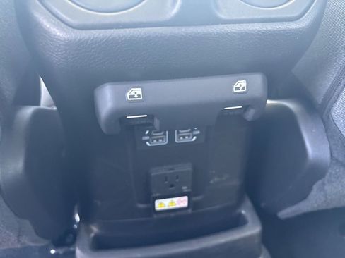 Used 2024 Jeep Wrangler Unlimited Sahara AWD/4WD image 25