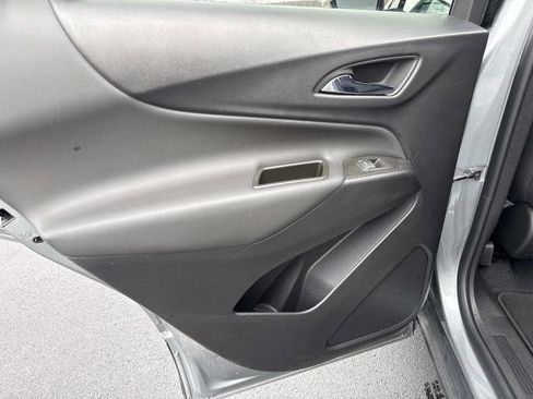 Used 2023 Chevrolet Equinox LT image 21