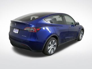 Used 2024 Tesla Model Y Long Range AWD/4WD video 3