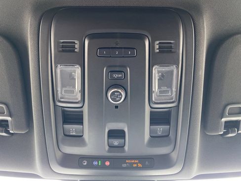 Used 2024 Chevrolet Tahoe LT AWD/4WD image 28