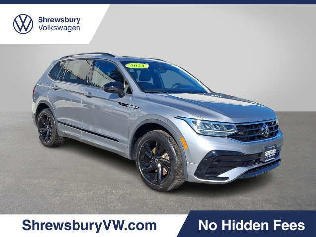 Used 2024 Volkswagen Tiguan SE R-Line AWD/4WD image 1