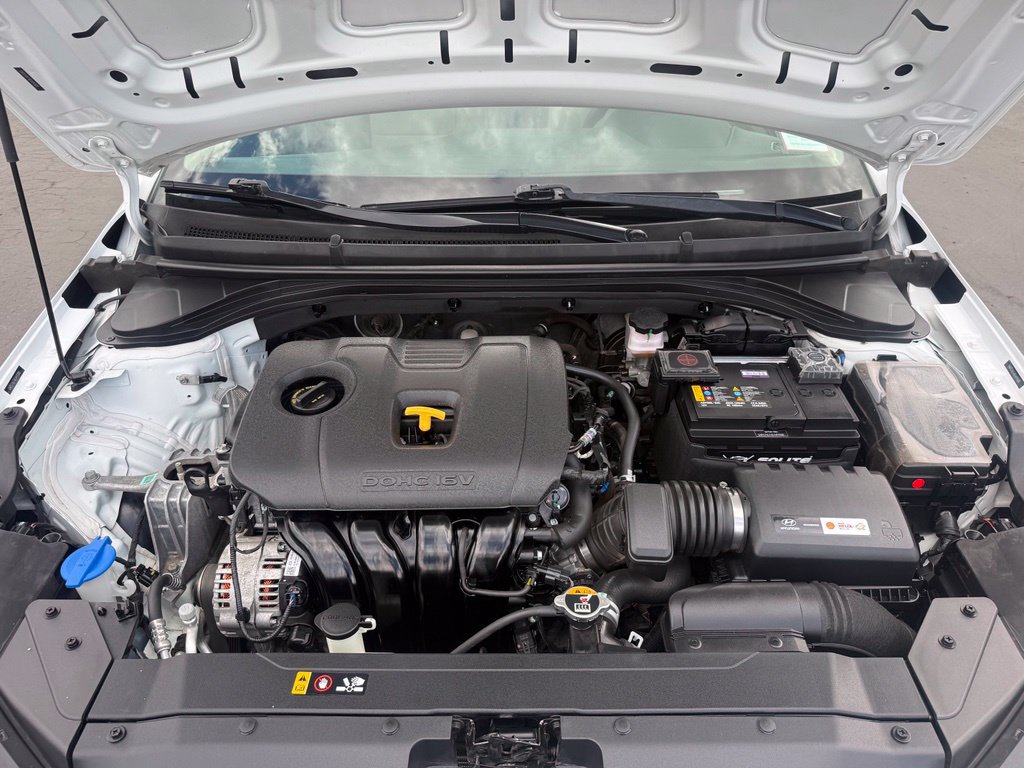 Used 2019 Hyundai Elantra SE FWD image 23