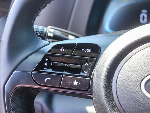 Certified 2025 Hyundai Elantra Sport FWD image 28
