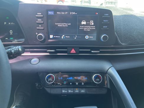 Used 2022 Hyundai Elantra SEL w/ Cargo Package FWD image 29